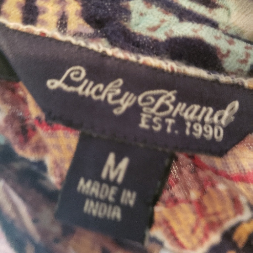 Lucky top. - Picture 3 of 3